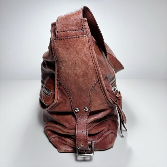 Elegant Brown Leather Hobo Bag - Picture 9 of 14